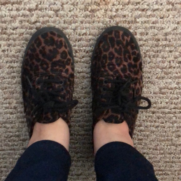 leopard print lo pro vans
